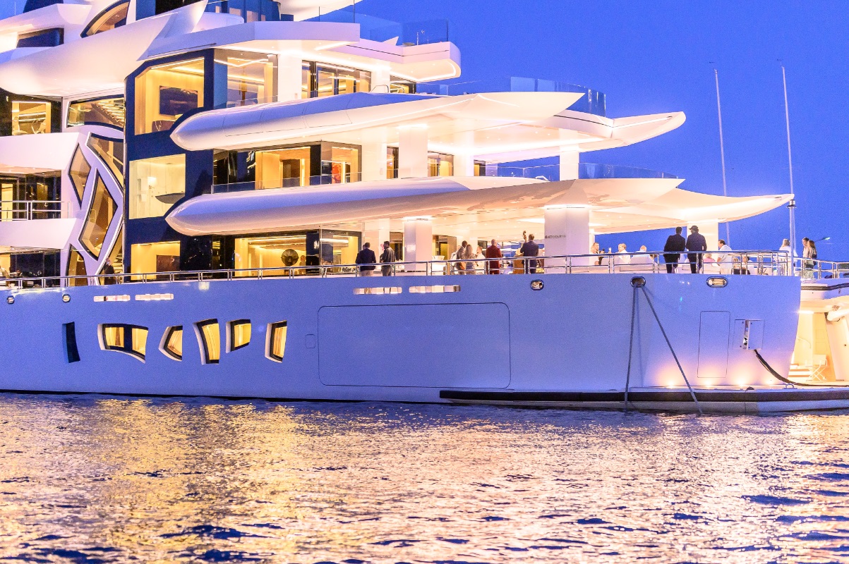 Monaco Yacht Show Nobiskrug MY Artefact 2021_lifestyle views_copyright ImagIN