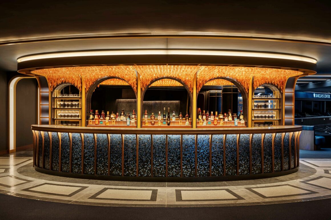 Cascate di vetro e artigianato italiano a New York